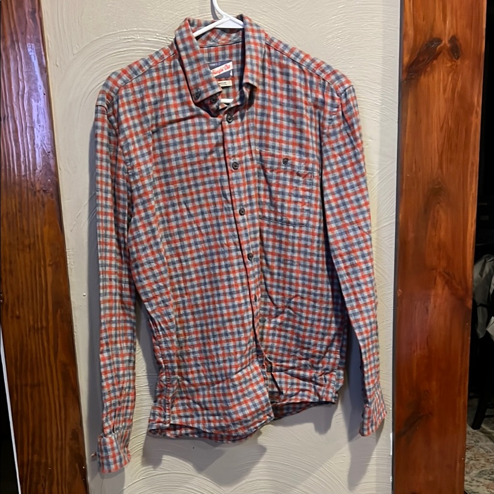 Johnnie-O Hangin Out flannel Red and Blue Mens size Medium